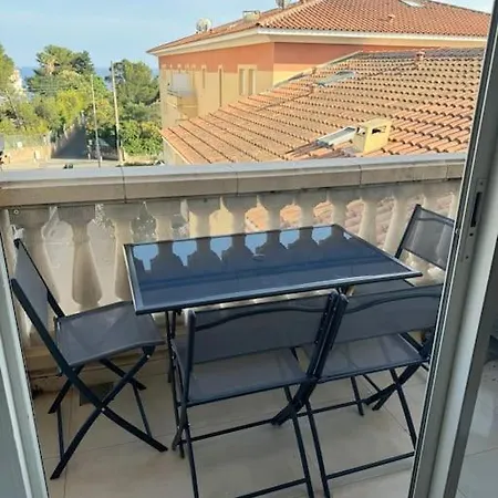 Charmant, T2 A 50m Des Plages Apartment Saint-Raphaël